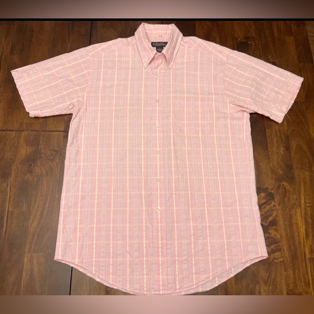 Brooks Brothers Seersucker Short Sleeve Button Up Shirt Men’s size M